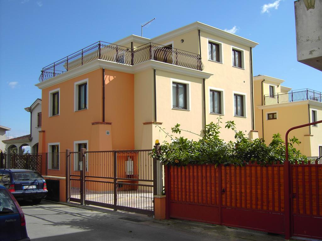 Bertolottu Residence Apartments Tortolì Habitación foto