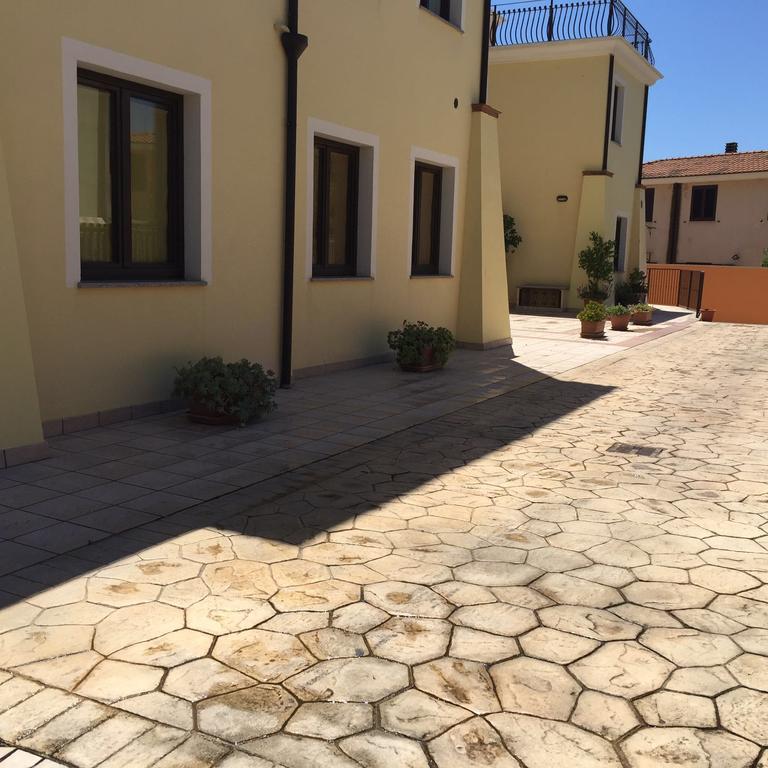 Bertolottu Residence Apartments Tortolì Exterior foto